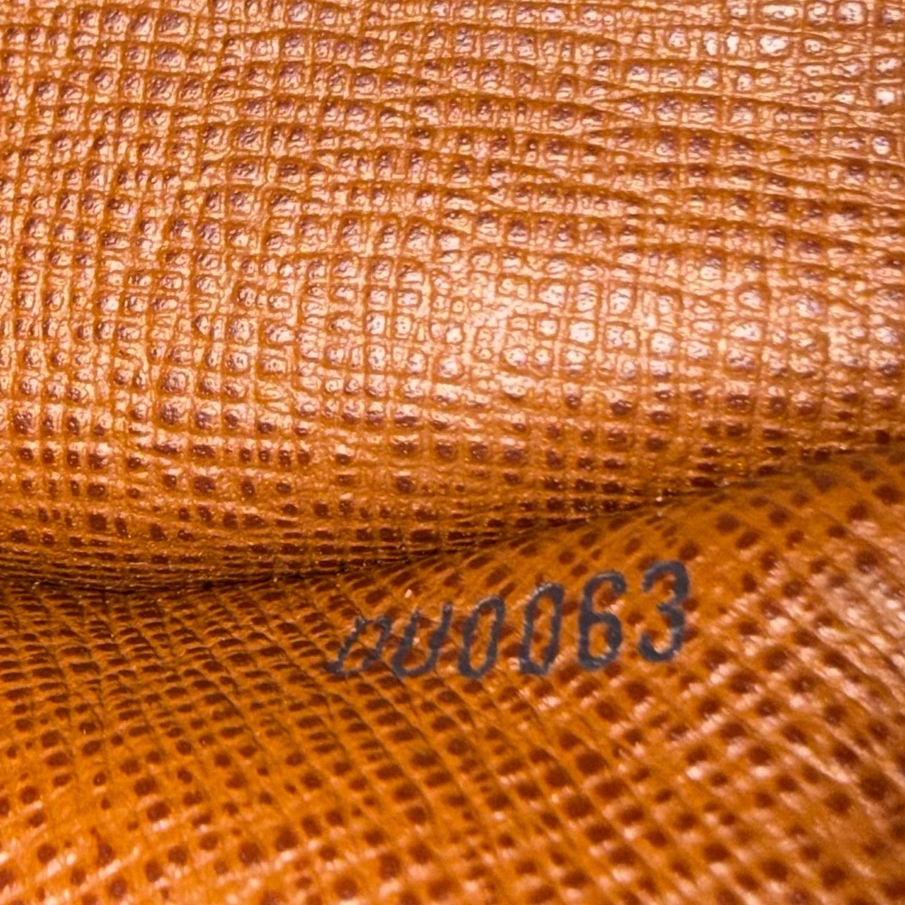 Authentic Louis Vuitton Monogram Canvas Papillion 26 - Picture 7 of 7